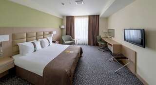 Гостиница Holiday Inn Ufa Уфа Стандартный двухместный номер с 1 кроватью - Для некурящих-1