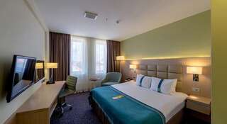 Гостиница Holiday Inn Ufa Уфа Представительский номер с кроватью размера «king-size» - Для некурящих-1