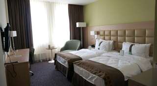 Гостиница Holiday Inn Ufa Уфа Стандартный двухместный номер с 2 отдельными кроватями - Для некурящих-4